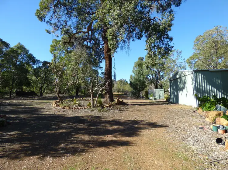 1160 Mcknoe Dr, Morangup WA 6083