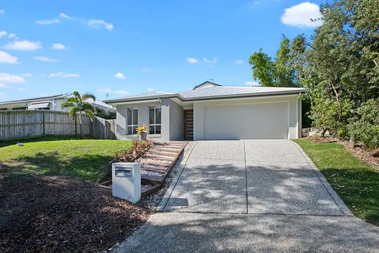81 Ridgeview Dr