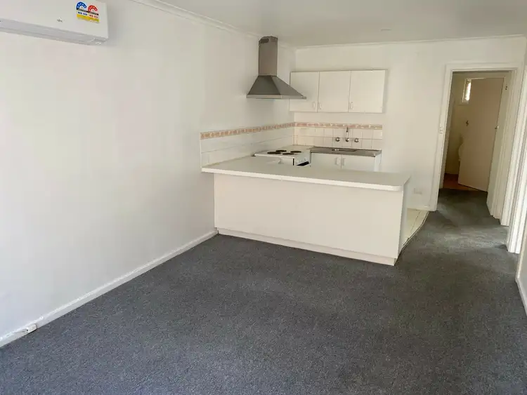Fourth view of Homely unit listing, 1/7 Theodore St, St Albans VIC 3021
