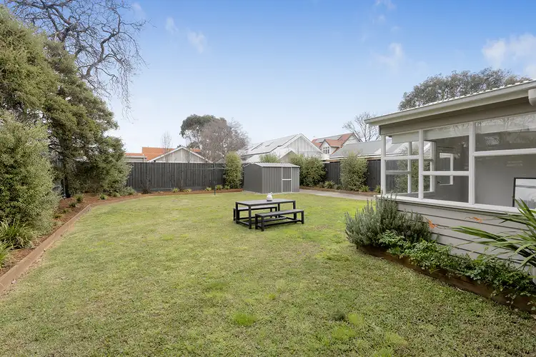 8 Bendigo St, Hampton VIC 3188