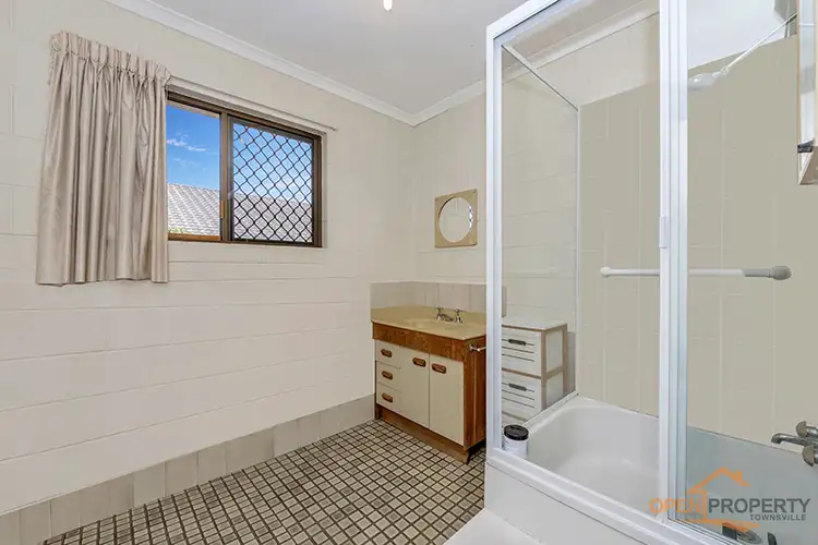Fifth view of Homely unit listing, Unit 4/1 Halloran St, Hermit Park QLD 4812