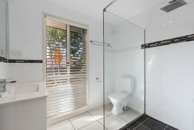 Seventh view of Homely house listing, 4 Saddle Ct, Mount Louisa QLD 4814