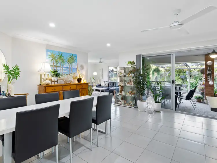38 Sandheath Pl, Ningi QLD 4511