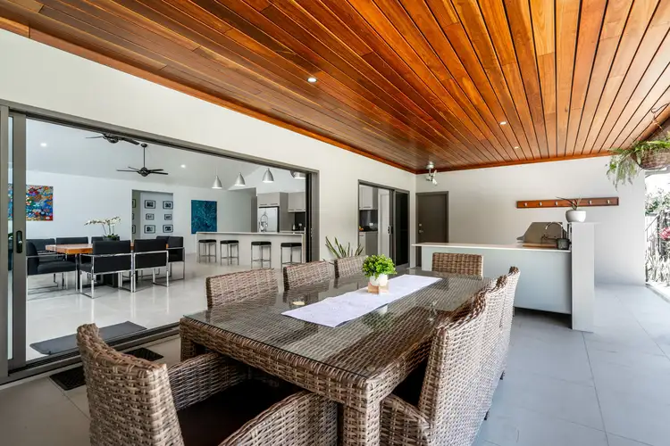 1 Sanctuary Cres, Wongaling Beach QLD 4852
