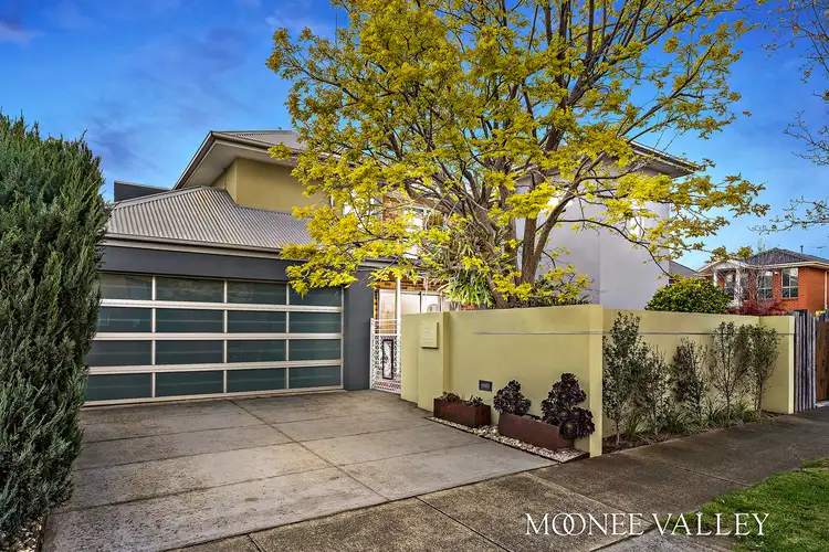 2/2A Navy Close, Maribyrnong VIC 3032