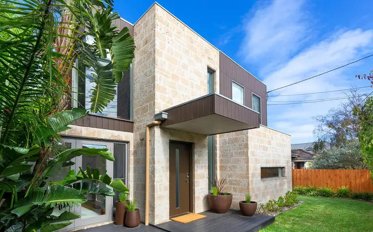 12 Lawrence St, Brighton VIC 3186