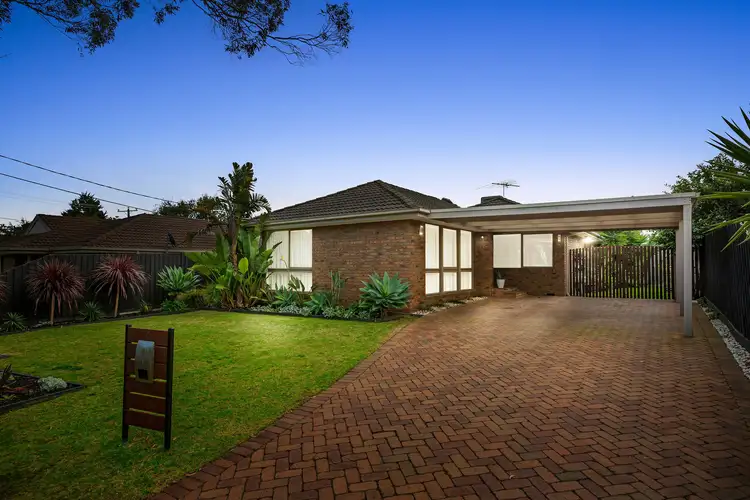 2 Kenmore Ct, Frankston VIC 3199