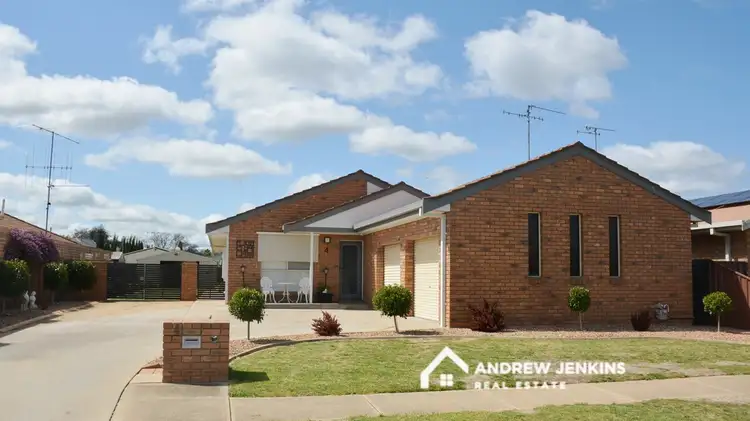 4 Apricot Cct, Cobram VIC 3644
