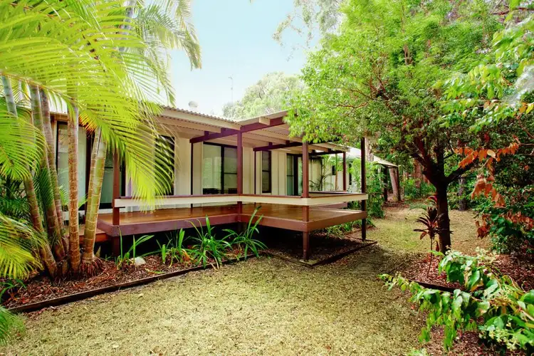 6 Orania Street, Rainbow Beach QLD 4581
