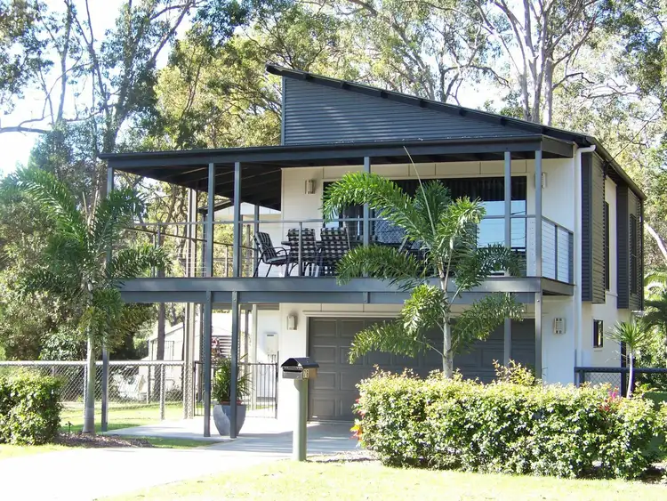 76 Coondooroopa Dr, Macleay Island QLD 4184
