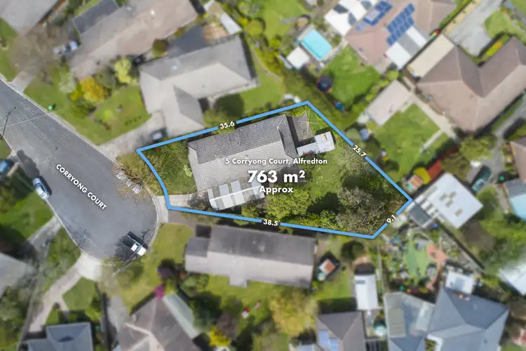 Second view of Homely house listing, 5 Corryong Ct, Alfredton VIC 3350