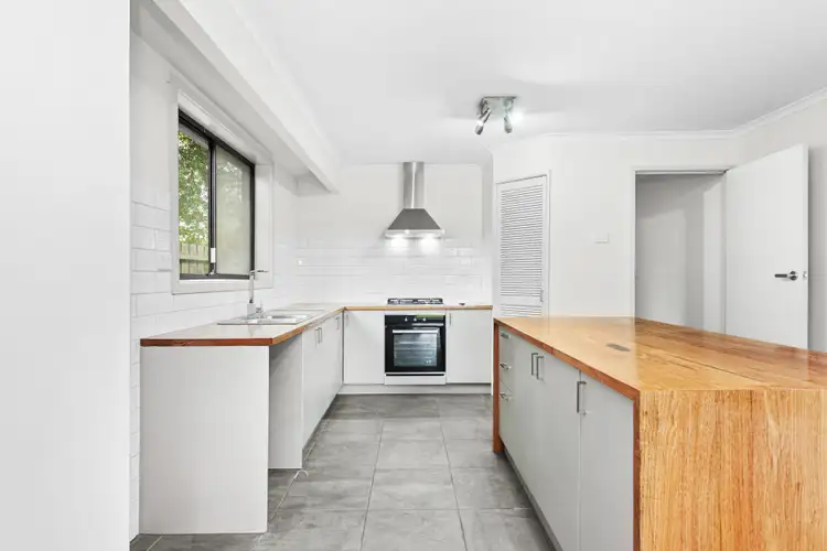 Fifth view of Homely house listing, 5 Corryong Ct, Alfredton VIC 3350