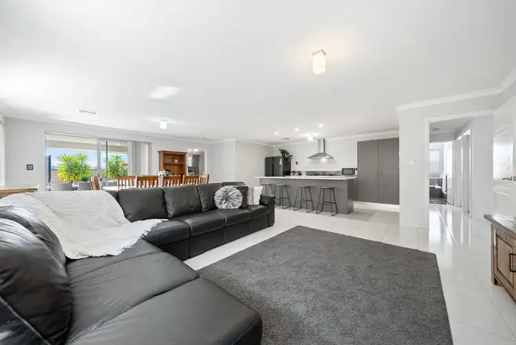Sixth view of Homely house listing, 6 Halcyon Cres, Aveley WA 6069