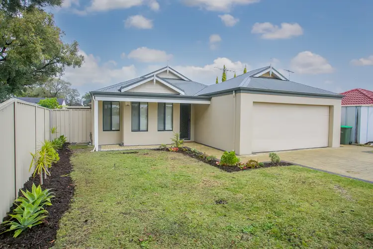 11 Burbanks Elbow, Wanneroo WA 6065