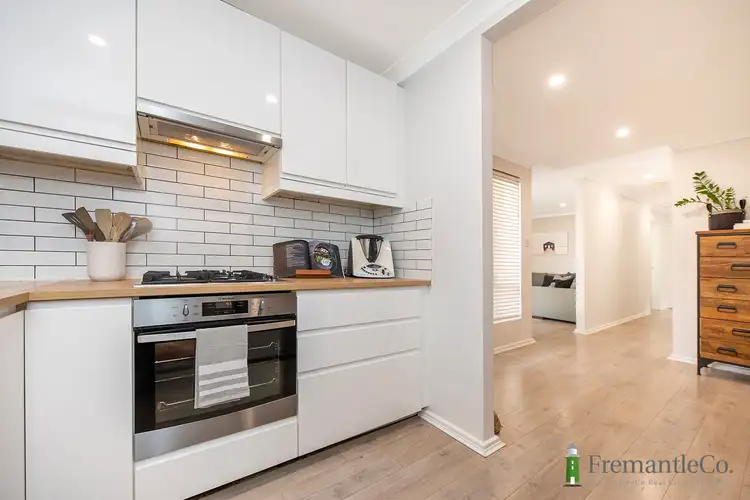 19 Bourbon St, Hamilton Hill WA 6163