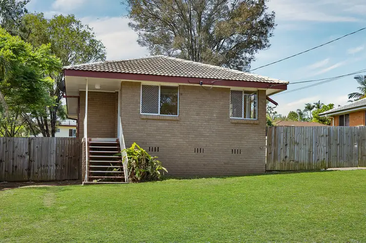 42 Eridani Ave, Kingston QLD 4114
