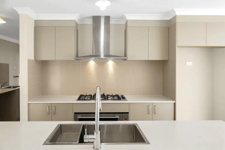 Fifth view of Homely house listing, 2 Maltby Way, Wellard WA 6170