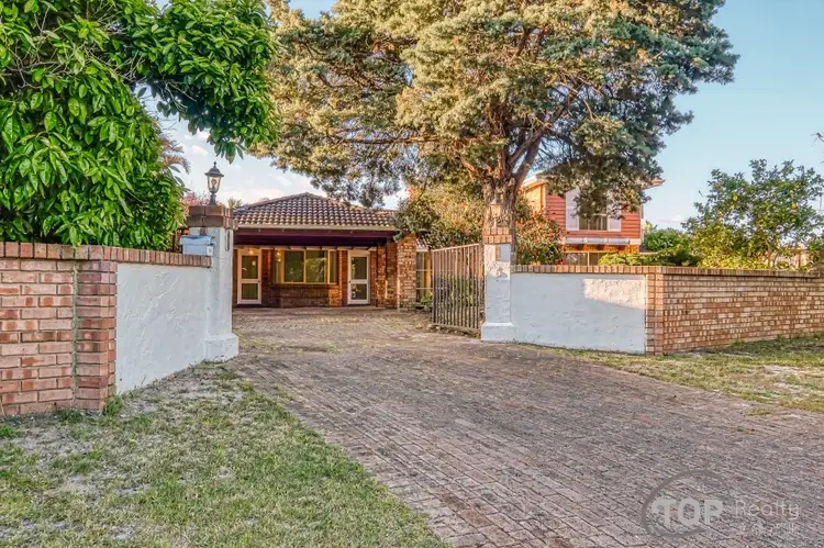 6 Haven Place, Thornlie WA 6108