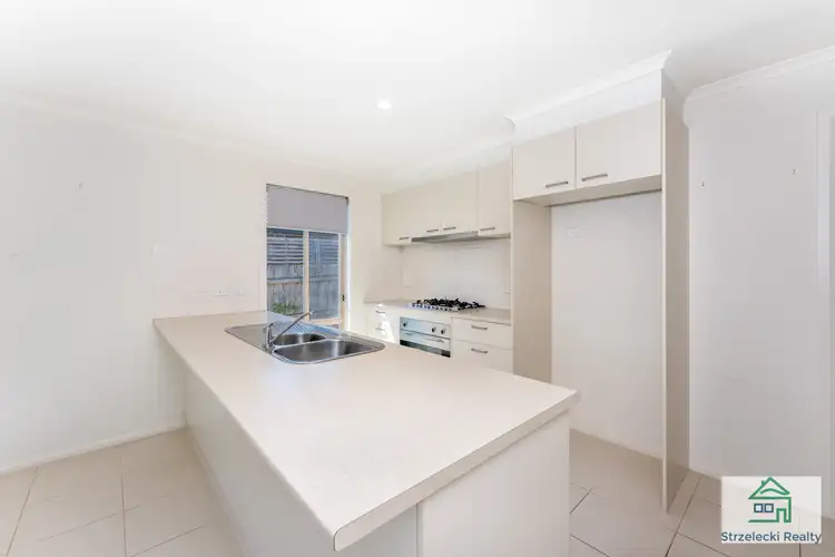 Seventh view of Homely townhouse listing, Unit 1/25 Fernlea Cl, Trafalgar VIC 3824