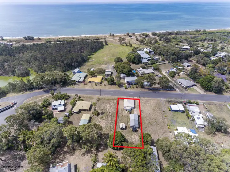 8 Moore Park Rd, Moore Park Beach QLD 4670