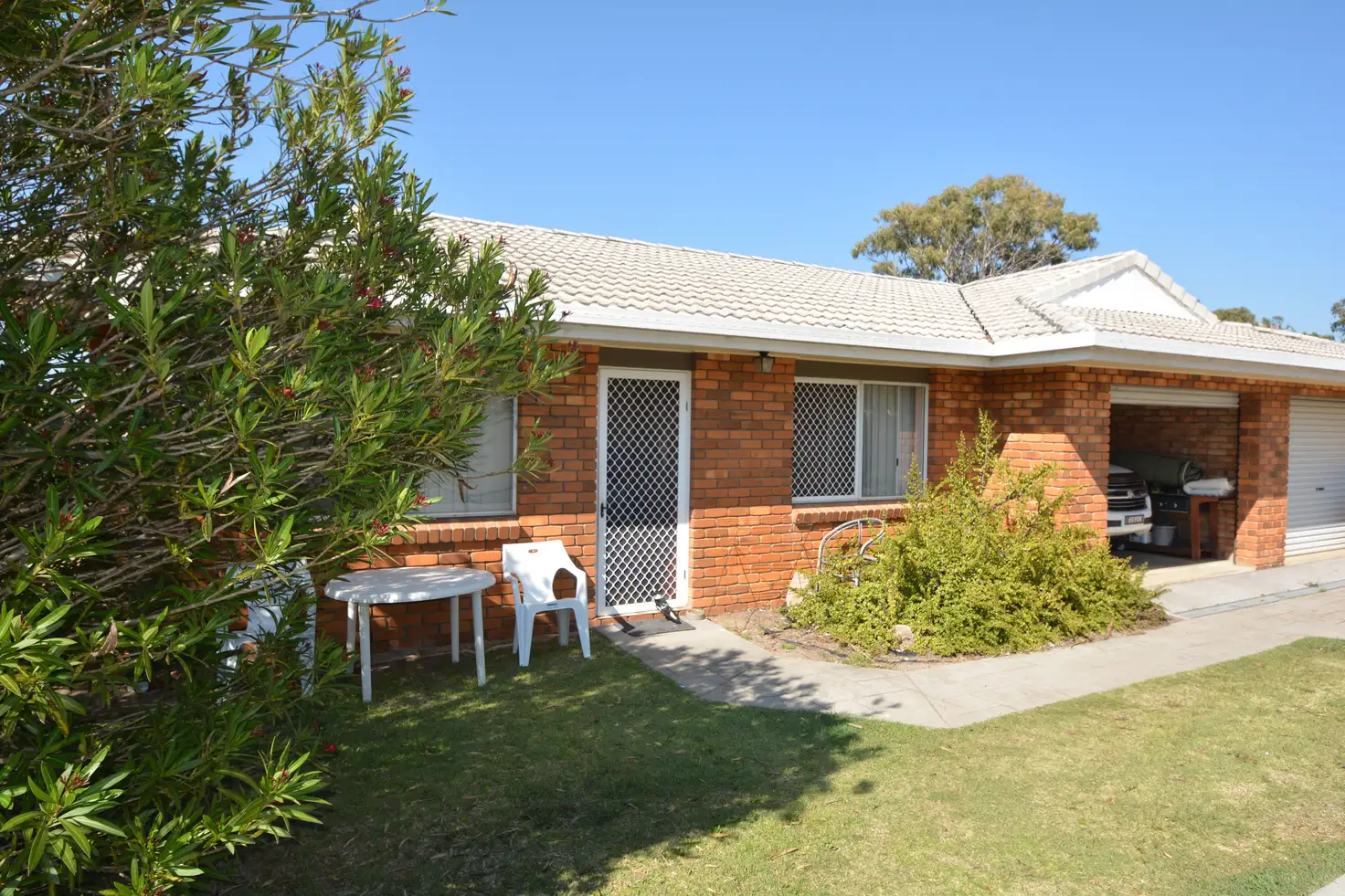 Main view of Homely unit listing, Unit 1/9 Furness Cres, Warwick QLD 4370