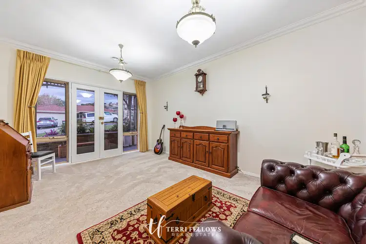Fifth view of Homely house listing, 10 Kristina Ct, Pakenham VIC 3810