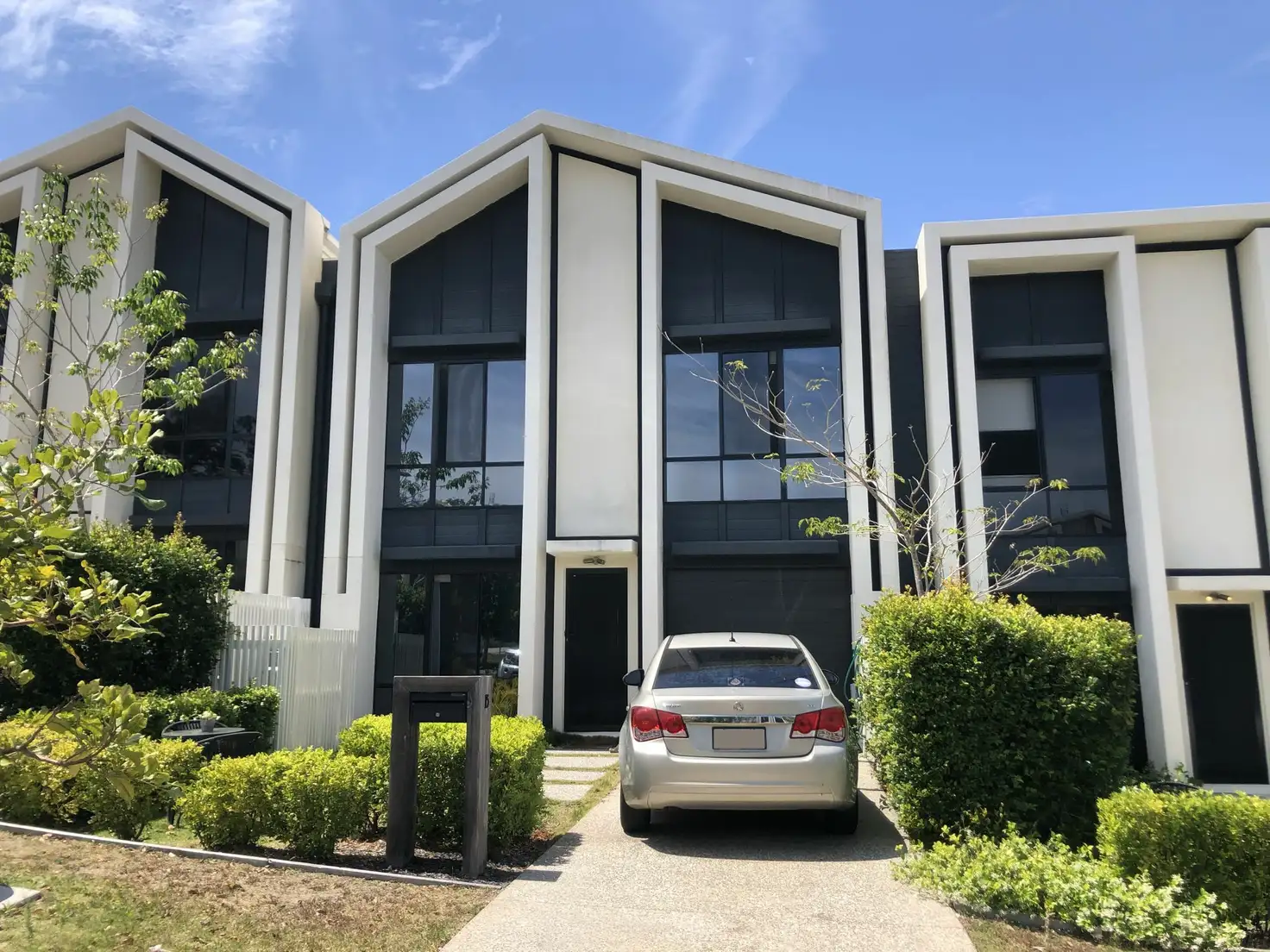 Main view of Homely townhouse listing, 15 Curlew Way, Peregian Springs QLD 4573