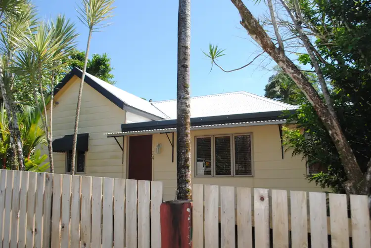14 Watkins Street, Tully QLD 4854