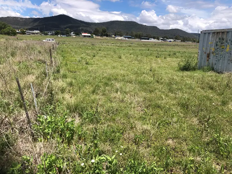 Lot 21 Wienholt Street