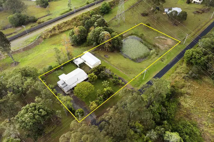 4 Simpson Rd, East Deep Creek QLD 4570