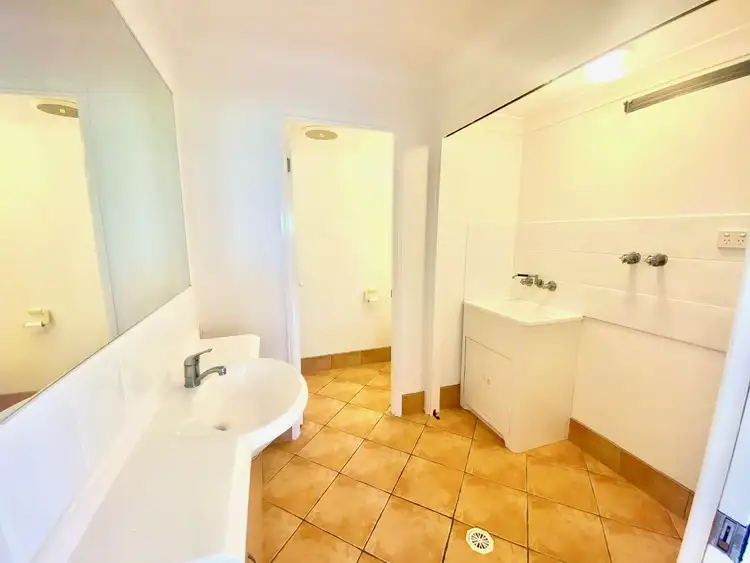 Fifth view of Homely house listing, Unit 3/73 Pohlman St, Southport QLD 4215