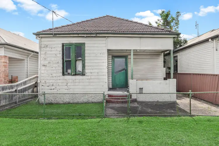 Main view of Homely house listing, 5 Dundas St, Mayfield NSW 2304