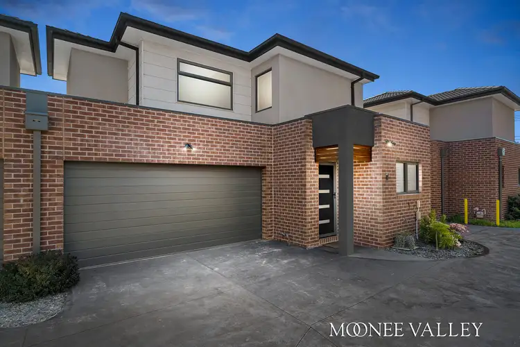 2/3 Riverside Avenue, Avondale Heights VIC 3034