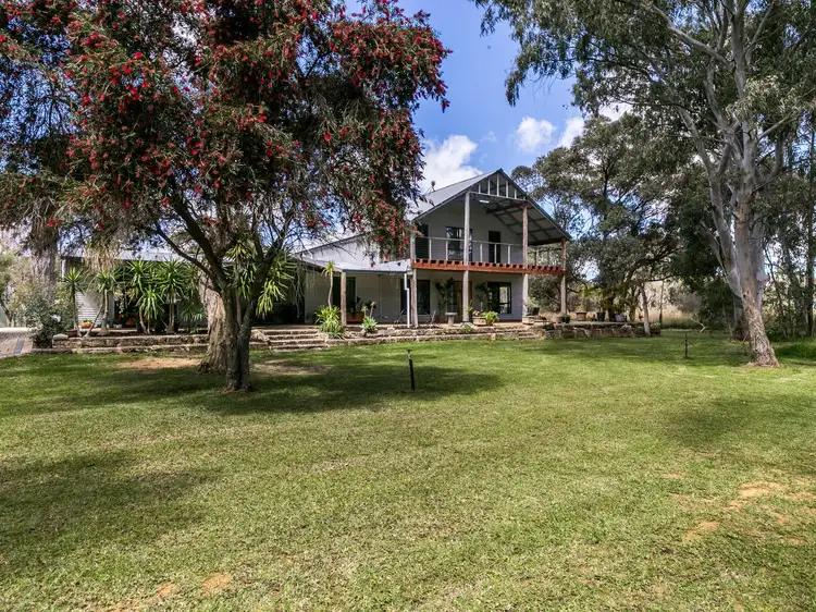 794 Rowley Rd, Oakford WA 6121