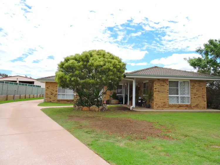 9 Finch St, Warwick QLD 4370