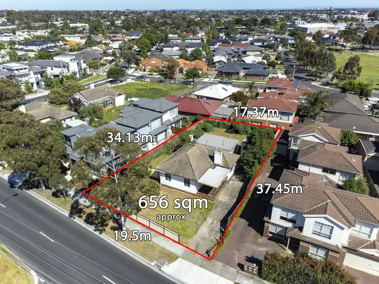 26 Churchill Ave, Maidstone VIC 3012