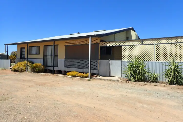 22 Eighteenth St, Orroroo SA 5431