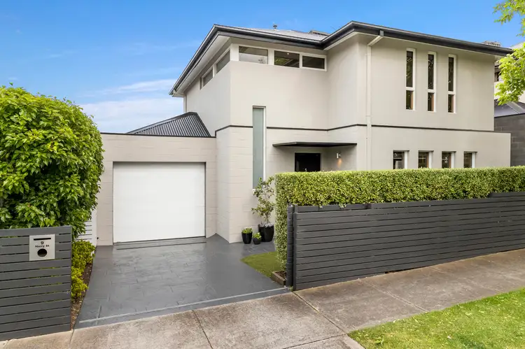 9 Harry St, Hampton East VIC 3188