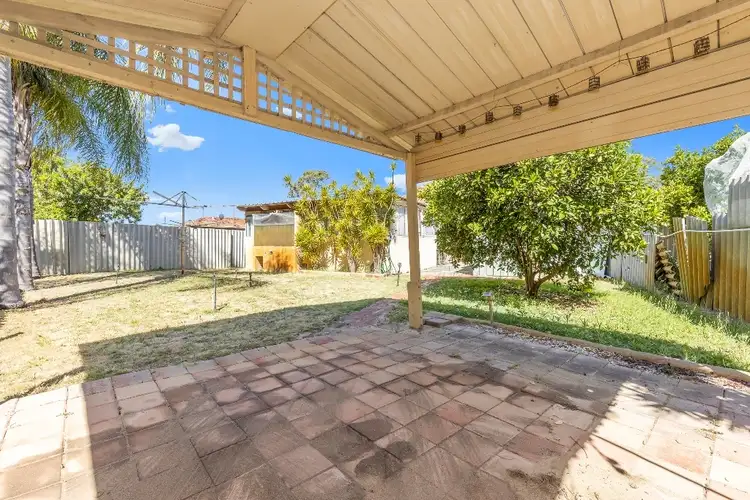 5B Thompson Dr, Wanneroo WA 6065