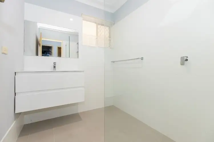 Fifth view of Homely semi-detached listing, 5B Thompson Dr, Wanneroo WA 6065