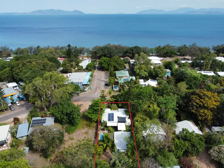 Main view of Homely house listing, 33 Mccabe Cres, Arcadia QLD 4819