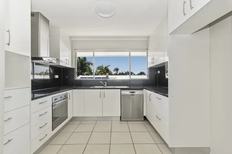Main view of Homely townhouse listing, Unit 1/17 Gladstone St, Pimlico QLD 4812