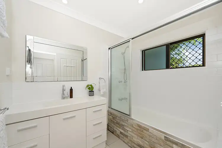 Fourth view of Homely house listing, 7 Pingel Ct, Cranbrook QLD 4814