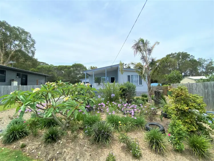 Second view of Homely house listing, 10 Alistair Ct, Macleay Island QLD 4184