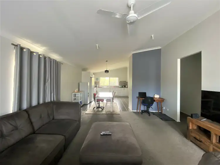 Fifth view of Homely house listing, 10 Alistair Ct, Macleay Island QLD 4184