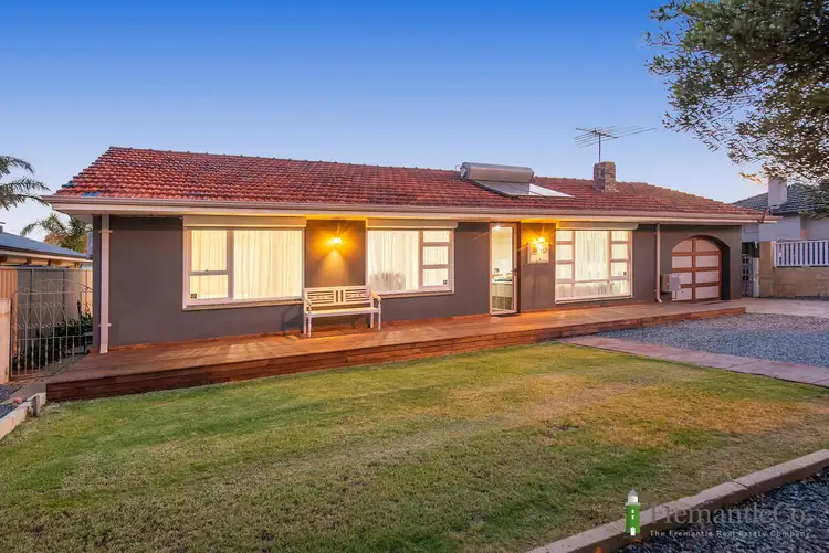 157 Clontarf Rd, Hamilton Hill WA 6163