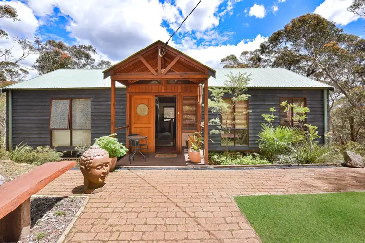 40 First Ave, Katoomba NSW 2780