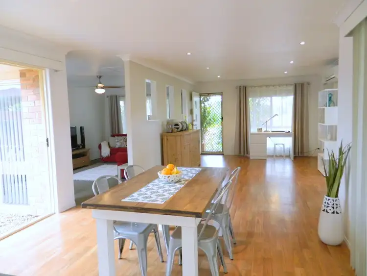 Fifth view of Homely house listing, 4 Gowan Court, Kallangur QLD 4503