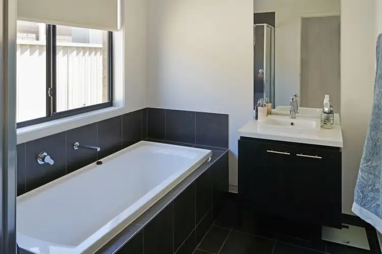 Sixth view of Homely house listing, 17 Noosa Ct, Shepparton North VIC 3631