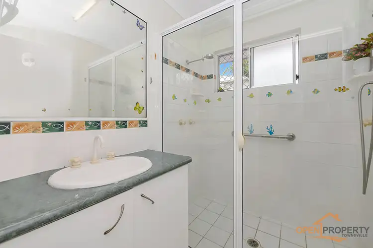 Sixth view of Homely house listing, 8 Howitson Dr, Balgal Beach QLD 4816